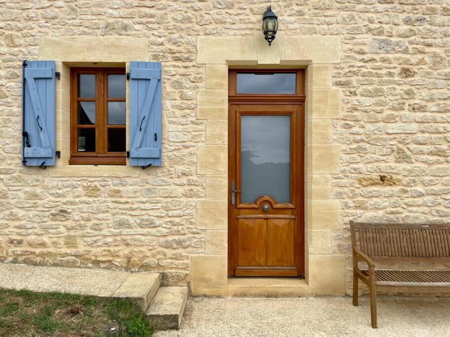 Charming 19Th Century Farmhouse With Pool Vitrac  Extérieur photo