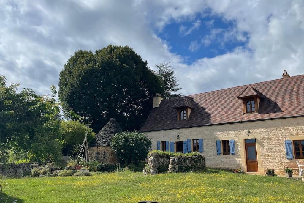 Charming 19Th Century Farmhouse With Pool Vitrac  Extérieur photo