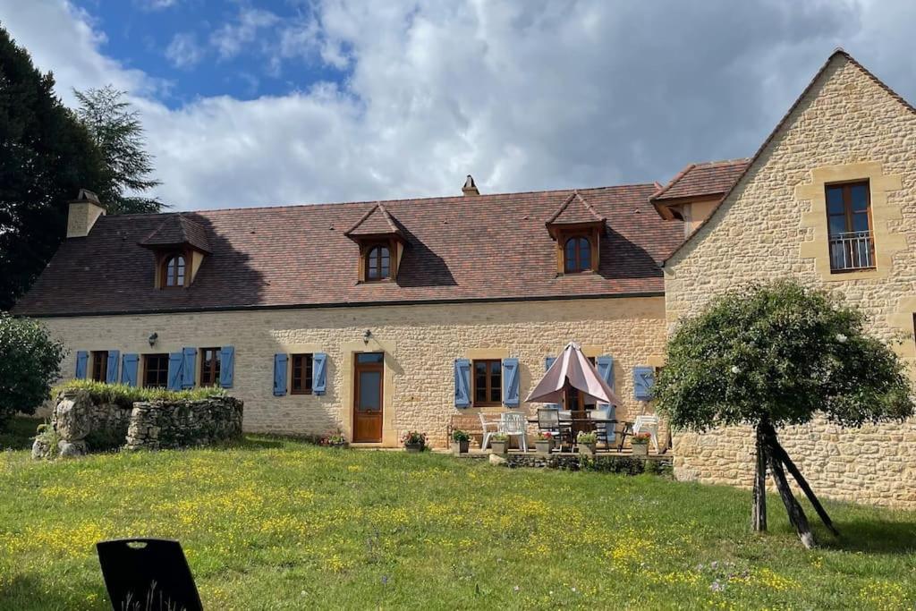 Charming 19Th Century Farmhouse With Pool Vitrac  Extérieur photo