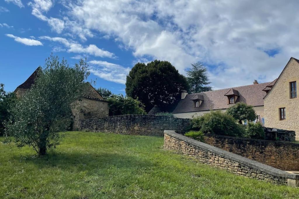 Charming 19Th Century Farmhouse With Pool Vitrac  Extérieur photo