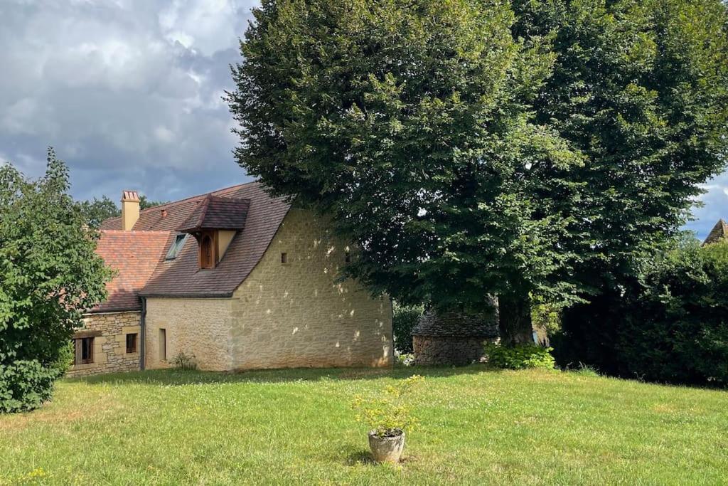 Charming 19Th Century Farmhouse With Pool Vitrac  Extérieur photo